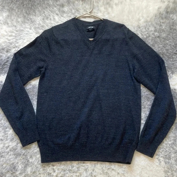 🔥4/$20 Apt. 9 Merino Wool Sweater - Picture 1 of 8